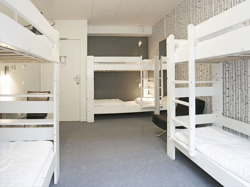 hostel 6-bed room
